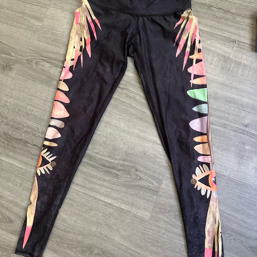 Teeki JUNGLE EYES Hot Pants Yoga Leggings